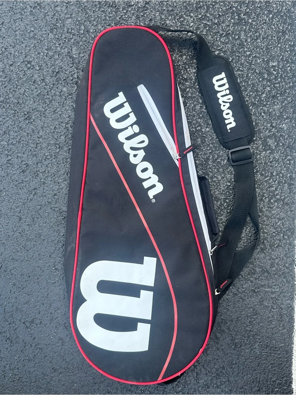 Wilson Black and Red Duffel Tennis Racket Bag New Condition